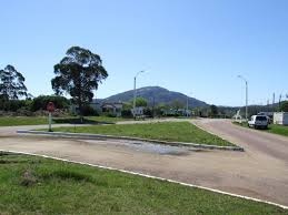 Atacaron a un hombre a balazos