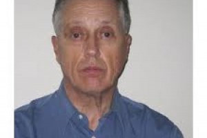 Rodríguez Batlle recomienda tomar previsiones por Argentina y Brasil