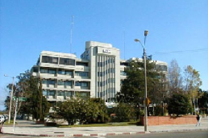 Gabinete de gobierno promete dejar la IDM "con su financiamiento resuelto"