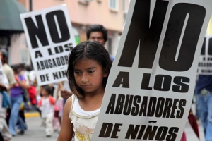 A la cárcel ciudadano argentino de 80 años  por abusar de menores