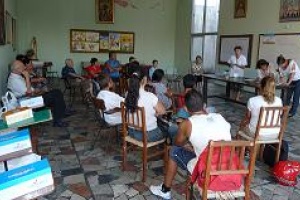 Cámara Empresarial entregó útiles y uniformes a jóvenes de contexto crítico