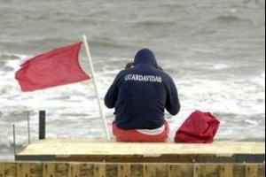 Guardavidas bajarán a las playas todos los días desde este viernes