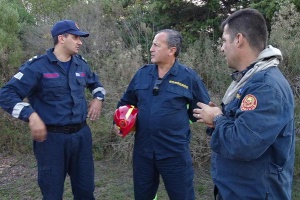 "El fuego está circunscripto pero no dominado", dijo el jefe de Bomberos de Maldonado