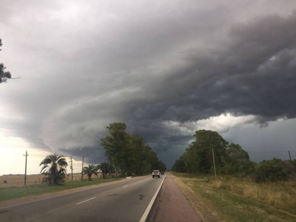 Posibles tormentas y lluvias aisladas afectarán la región desde este lunes