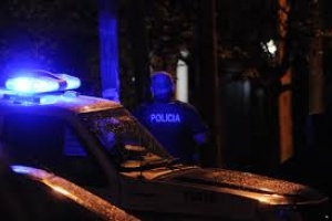 Violento asalto a comercio de barrio Odizzio; la policía detuvo a 6 personas
