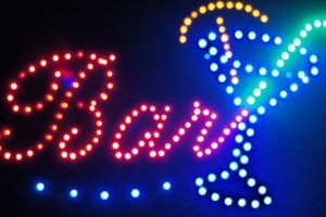 Dueña de un bar a la cárcel por comprar bienes robados de un templo 