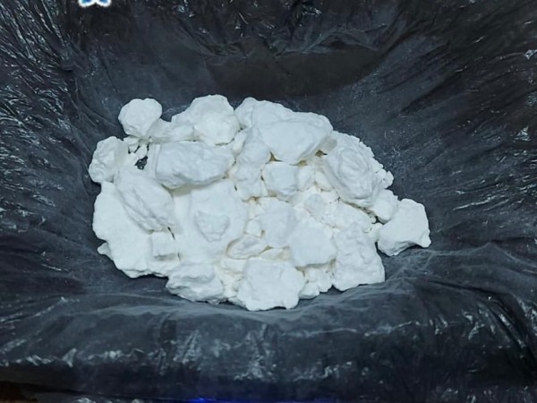 Intentó ocultar drog...