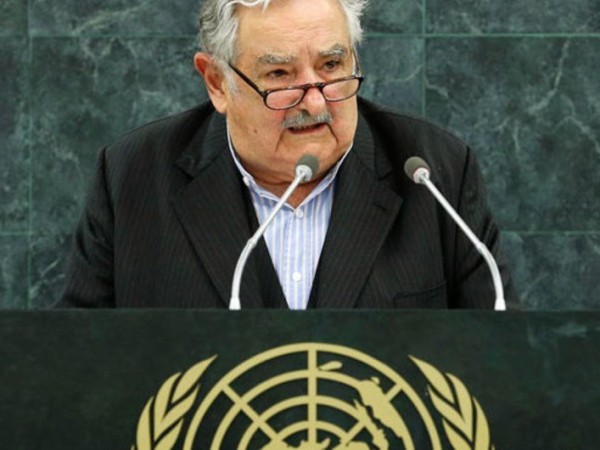 Orsi, Naciones Unidas, Mujica