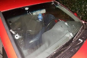 La policía tendría identificado a quien acribilló a balazos una camioneta y mató a una joven