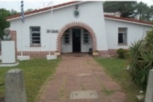 Ciudadanos detienen arrebatador de Piriápolis