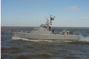 Armada retoma búsqueda de joven que cayó al Río de la Plata