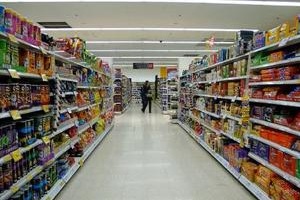 Un hombre a prisión por robos en un supermercado y un chico de 15 procesado