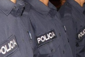 Autoridad policial participa de inquietudes en barrio Kennedy