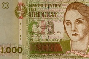 Intentaron pagar combustible con billete falso: fueron detenidos