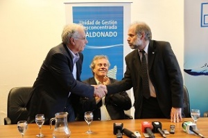 Corbo dijo al asumir en la UGD que el agua en Maldonado es potable para él