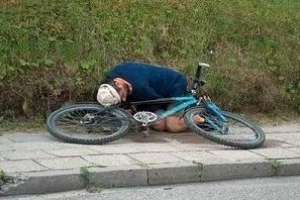 Borracho, en bicicleta y con el botín de un robo a cuestas