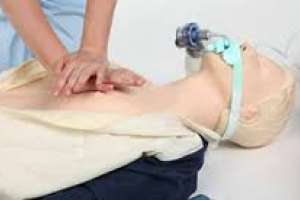 Primer curso sobre reanimación cardiorrespiratoria abiertos a la comunidad