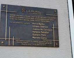 La Rural de Buenos Aires colocó placa recordando  a sus integrantes que murieron en Laguna del Sauce