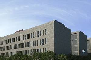Colocan piedra fundamental en el Centro de Justicia