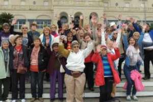 Presentan actividades de turismo social para adultos mayores