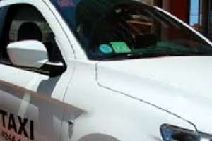 El taxi bajó su actividad por la caída en la construcción