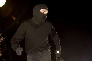 Robaron a un comerciante a mano armada