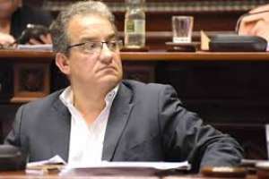 Trasladaron grave a CTI en Montevideo al Senador  José Carlos Cardoso