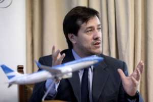 Aerolíneas presentó su plan operativo 2016; habrá cinco vuelos semanales Buenos Aires-Punta del Este