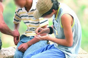 Adolescentes de INAU filman audiovisual sobre consumo problemático de drogas