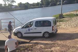 Piden informes por camioneta oficial de Maldonado que circulaba un domingo en La Charqueada