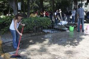 Cumplirá ocho días de trabajo comunitario por manejar sin libreta