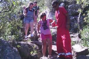 Nuevo rescate en el Cerro Pan de Azúcar: una mujer lastimada y una niña con vértigo
