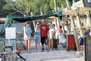 Feriantes del Mercado de Pulgas concurrieron a la comisión de Trabajo de la Junta