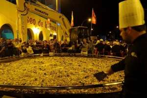 Realizan un adelanto de la Paella Gigante de Piriápolis