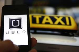 Expertos analizan la llegada de Uber al país
