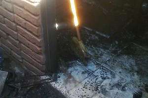 Incendio en vivienda de Maldonado Nuevo: dos menores rescatados y pérdidas totales