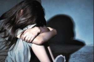 Menor de 14 años abusaba de su hermanita de 6