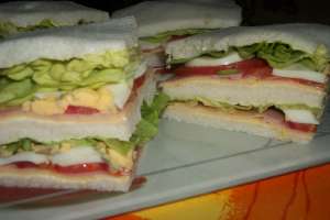 Panadería que comercializó lunch contaminado continúa cerrada: personal será sometido a análisis y extreman medidas de control