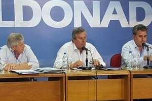 Antía presentó presupuesto con crítica hacia de los Santos: vota para tapar deuda de Ancap pero no vota para tapar deuda que dejó en Maldonado