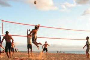 Actividades deportivas para todas las edades en la parada 1 de la Brava