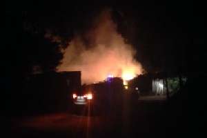 Bomberos combatió un incendio en el balneario El Tesoro