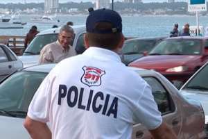La policía realiza férreos controles de ingreso de vehículos a Punta del Este