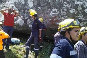 Se cayó en el Cerro Pan de Azúcar y debieron rescatarla