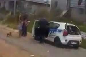 Desacato en barrio 14 de Febrero: apedrean patrulleros y atacan a los agentes y funcionarios municipales