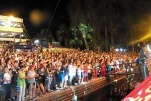 "Los Fantasmas se Divierten" y "Martes 13", resultaron ganadores del certamen del Interior en San Carlos