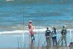 Pescadores y dueños de perros fueron advertidos sobre la existencia de zonas específicas