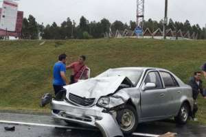 Policías de Maldonado resultaron con lesiones leves en un choque en cadena en la Interbalnearia