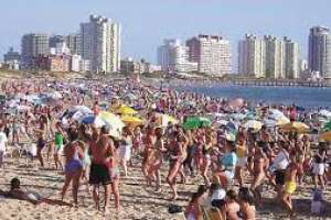 En 2015 se recuperó el turismo, hubo ingresos por U$S 1.776: y la balanza del sector fue superavitaria en U$S 614:
