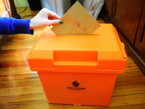 Corte Electoral definió los colores de las papeletas para los plebiscitos de octubre