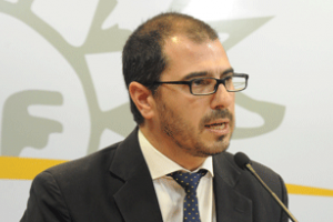 Gobierno dispuso suspender toda la actividad pública mientras dure advertencia roja e insta a los privados a hacer lo mismo